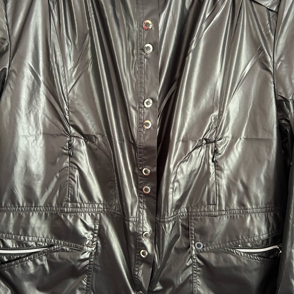 DKNY,black,golfjacket,never worn,8 pockets snap front,side vent,mandarin collar - Picture 8 of 8